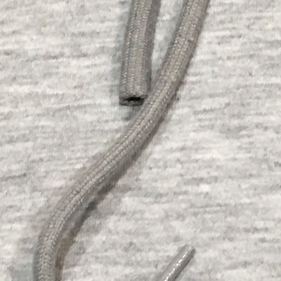 Adidas woman’s Hoodie Transit Light Weight Gray Athletic Pullover Size M - Picture 8 of 8